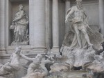 Trevi Fountain: Closer look at the missing trinton
